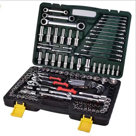 150 Piece Combination Socket and Wrench Set